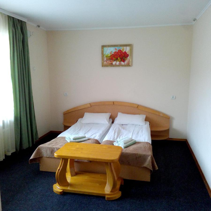 Malyvo Hotel Deliatyn Room photo